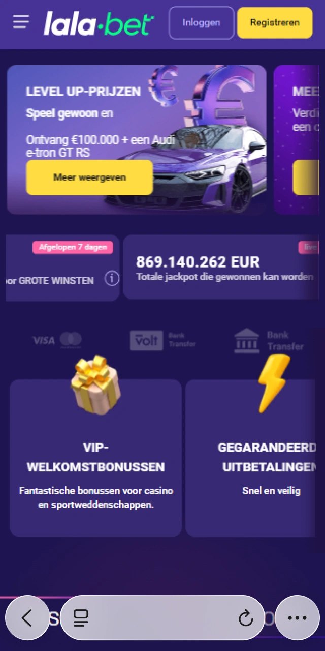 Open de Safari-browser op uw iPhone om de Lalabet website te bezoeken.